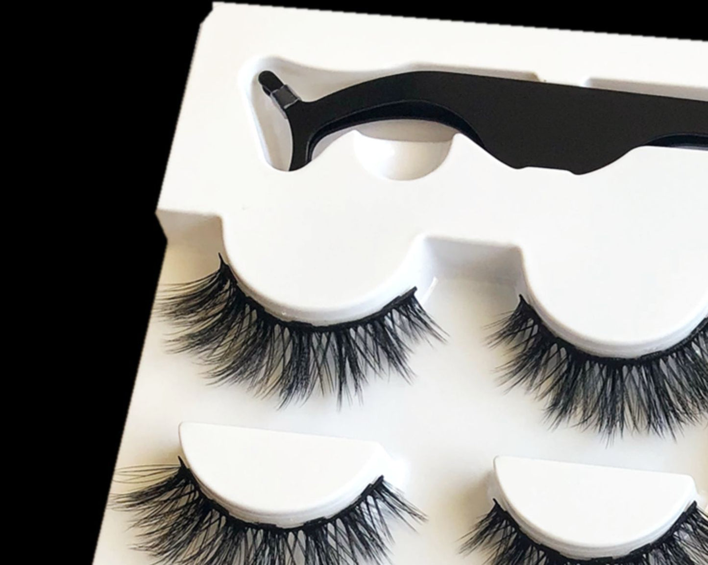 False Eyelashes With Magnets In Fashion, 100% High Quality.